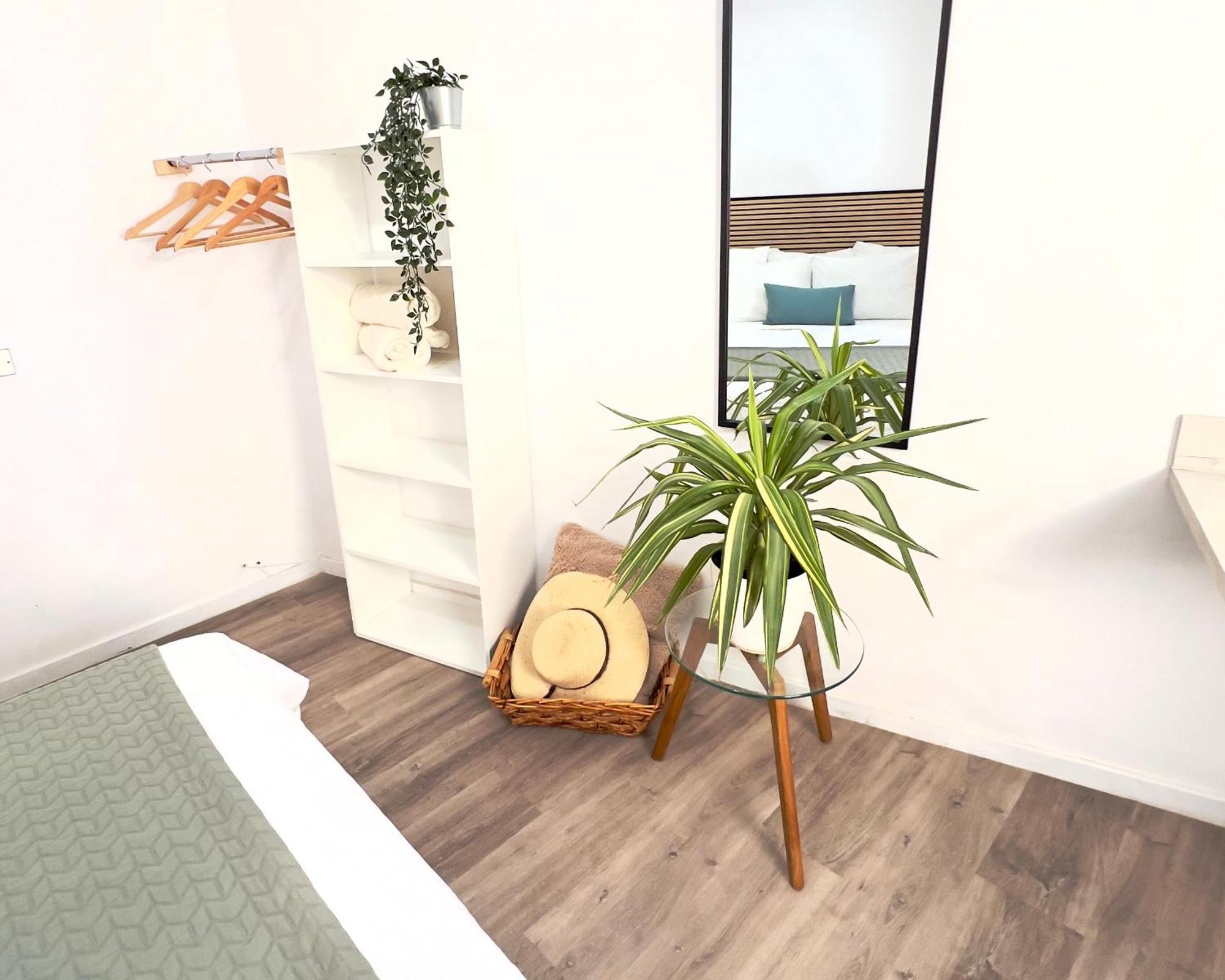 Alcalá Alcamar Habitacion Privada Con Las Areas De Sala, Cocina Y Bano Que Se Comparten Cerca Al Mar! מראה חיצוני תמונה