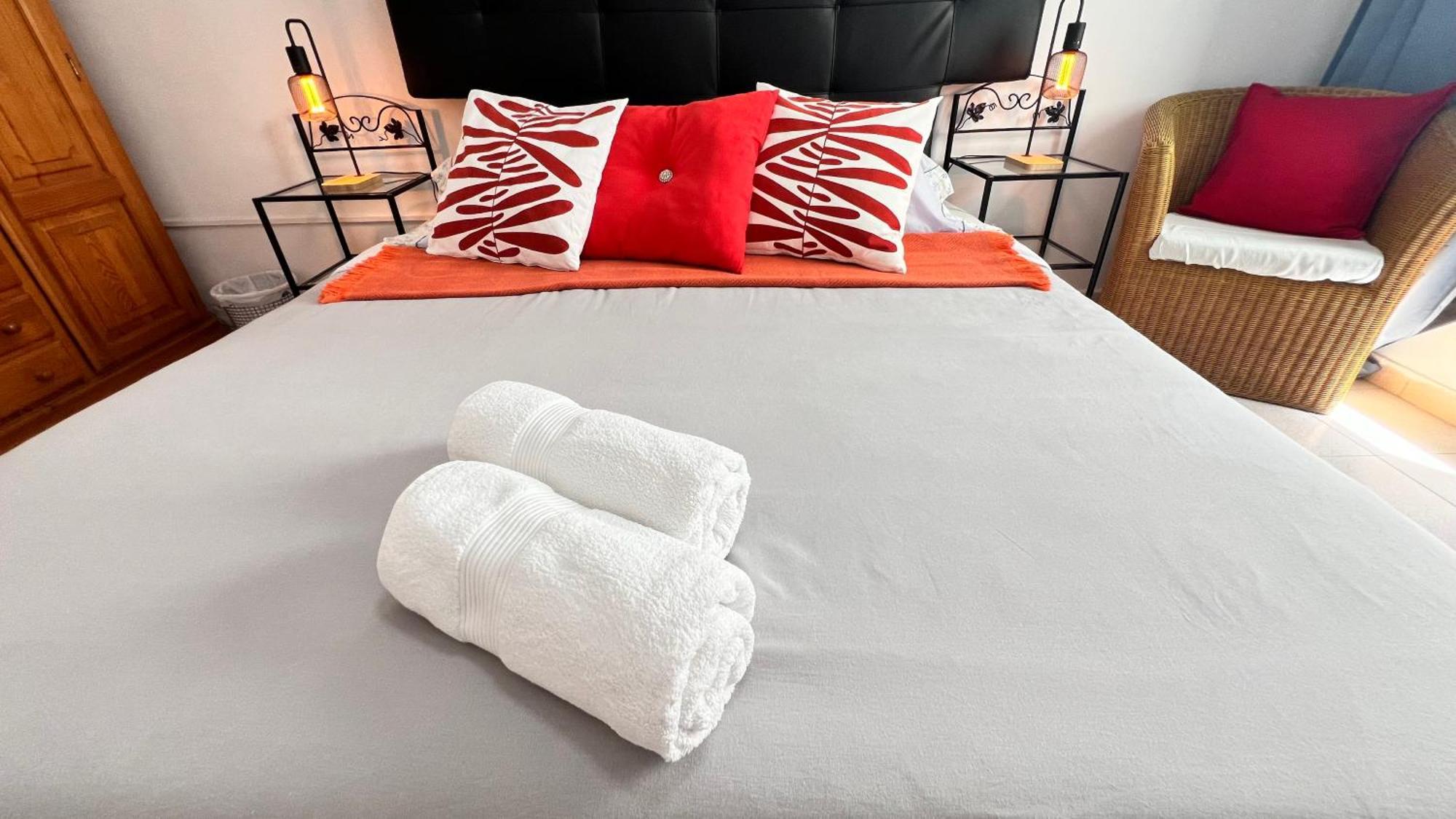 Alcalá Alcamar Habitacion Privada Con Las Areas De Sala, Cocina Y Bano Que Se Comparten Cerca Al Mar! מראה חיצוני תמונה